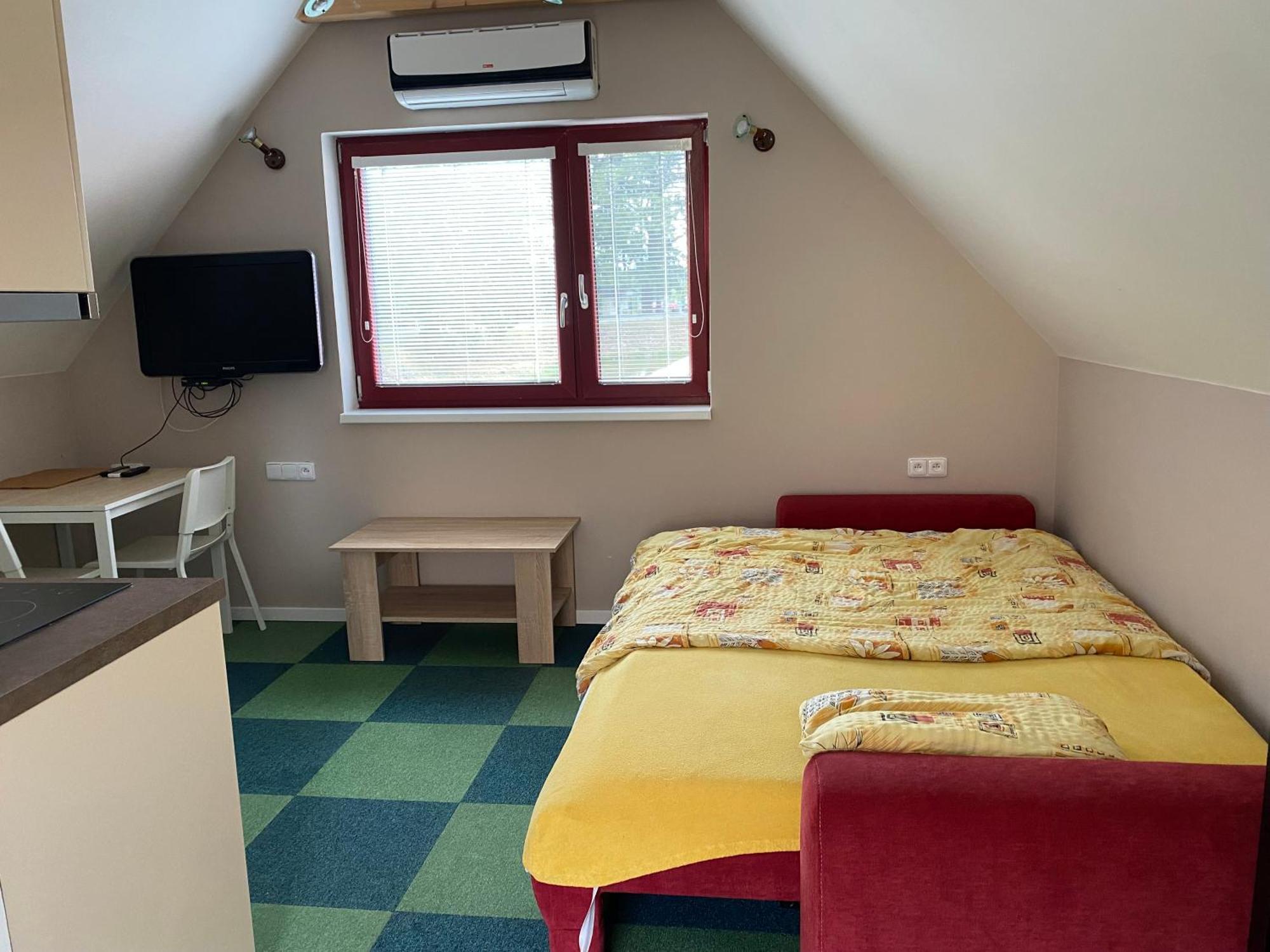 Ubytovani Na Hrazi Stankov  Esterno foto